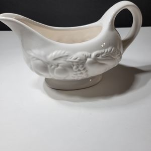 Embossed Fruit Classic Gravy Boat Sauce Boat